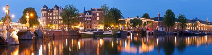 Amsterdam Gay District Guide - Reguliersdwarsstraat│misterb&b